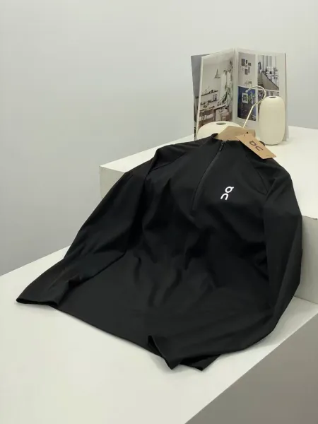 On Running Cloudswift Half-Zip Base Layer Black - 10