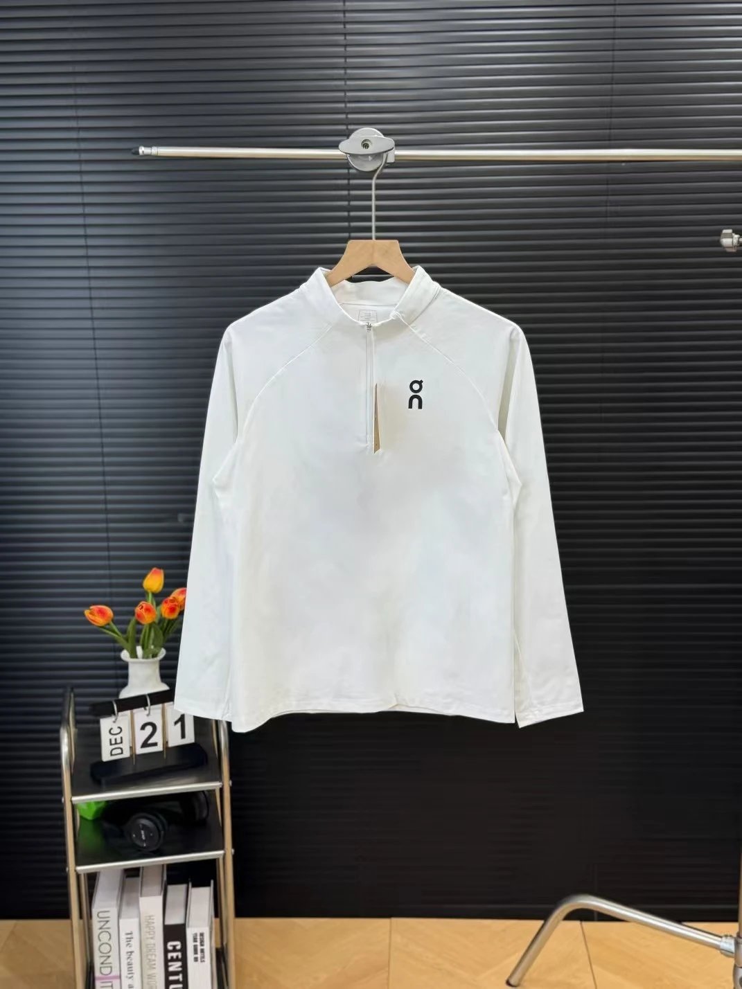 On Running Half-Zip Base Layer White Top - 12