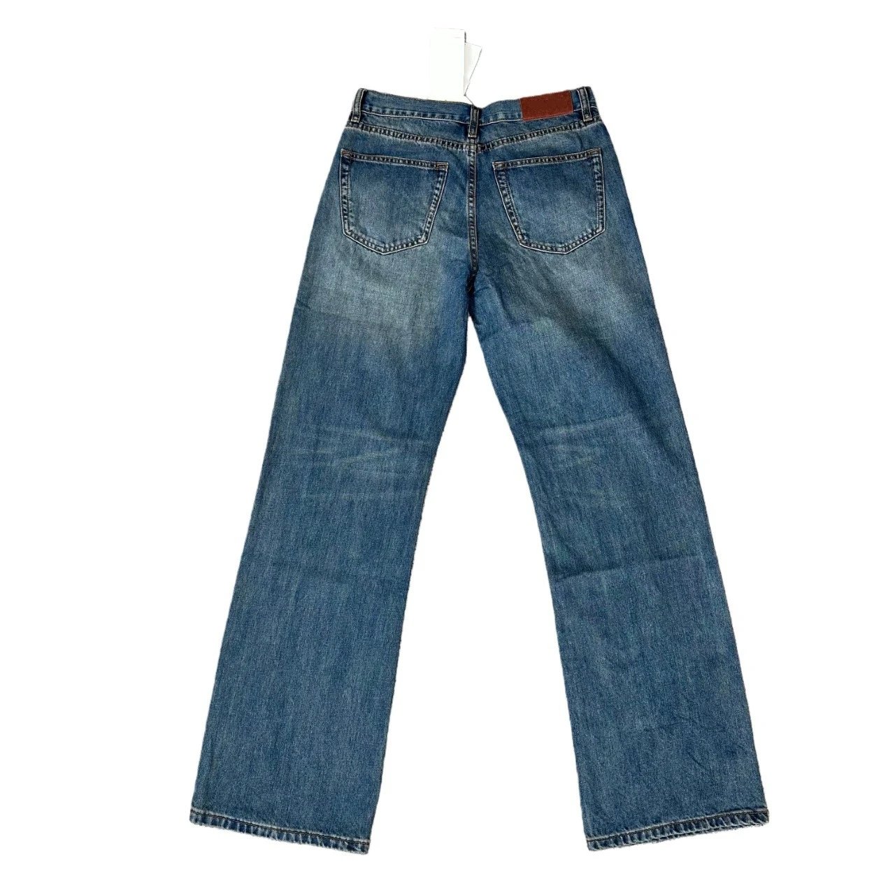 Design Wide-Leg Distressed Denim Jeans with Metal Hardware - 4