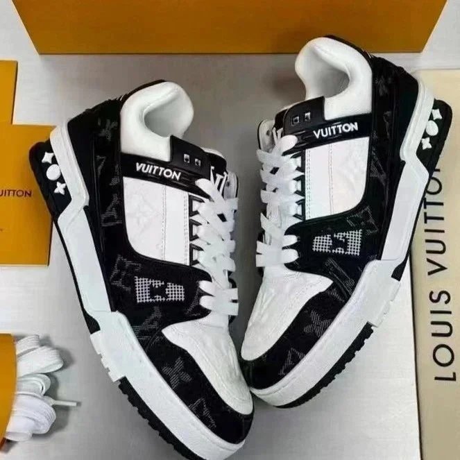 VL高版本新款情侣款板鞋