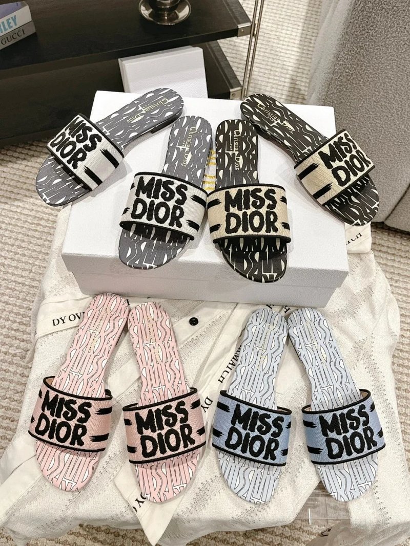 Louis Vuitton Dio 24 Miss Dior
