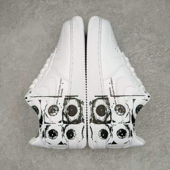 CDG x Sup x Air Force 1 Comme des Garçons Shirt Low-Top Triple Collab White Black Six-Eye 923044-100 AF1