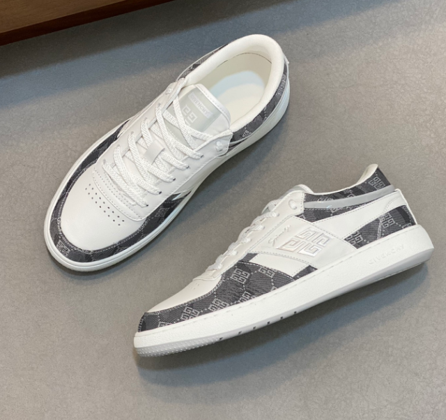 Givenchy black low-top sneakers product photo 2