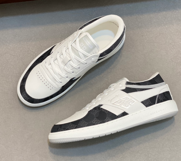 Givenchy black low-top sneakers product photo 3
