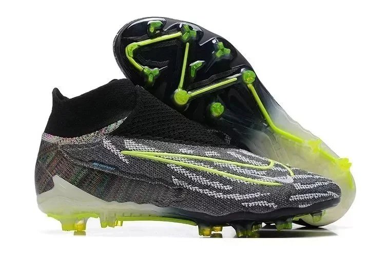 Nike Phantom football boots product photo 3