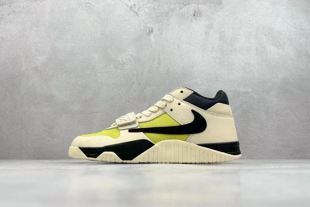 Nike Low-top lace-up sneakers with strap detail product photo 4