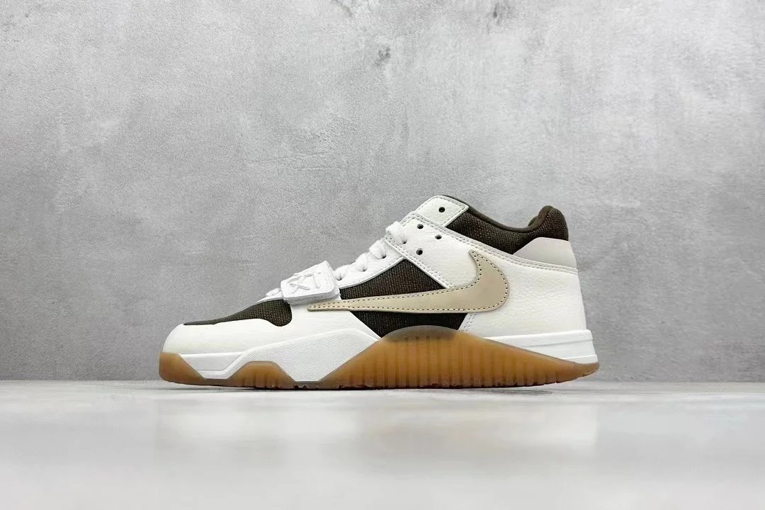 Nike Low-top lace-up sneakers with strap detail product photo 2