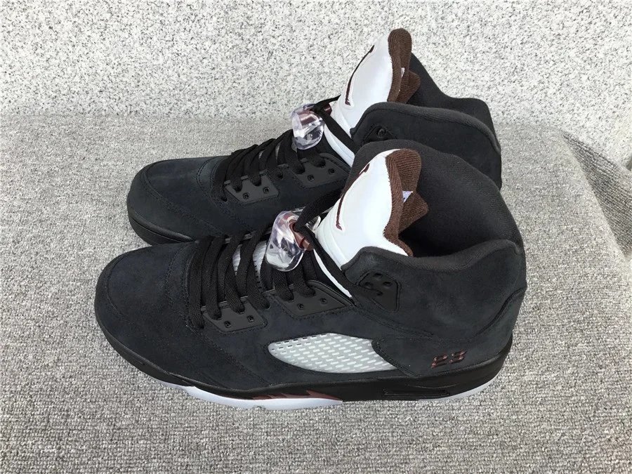 Jordan High-top athletic sneakers with Jumpman logo
