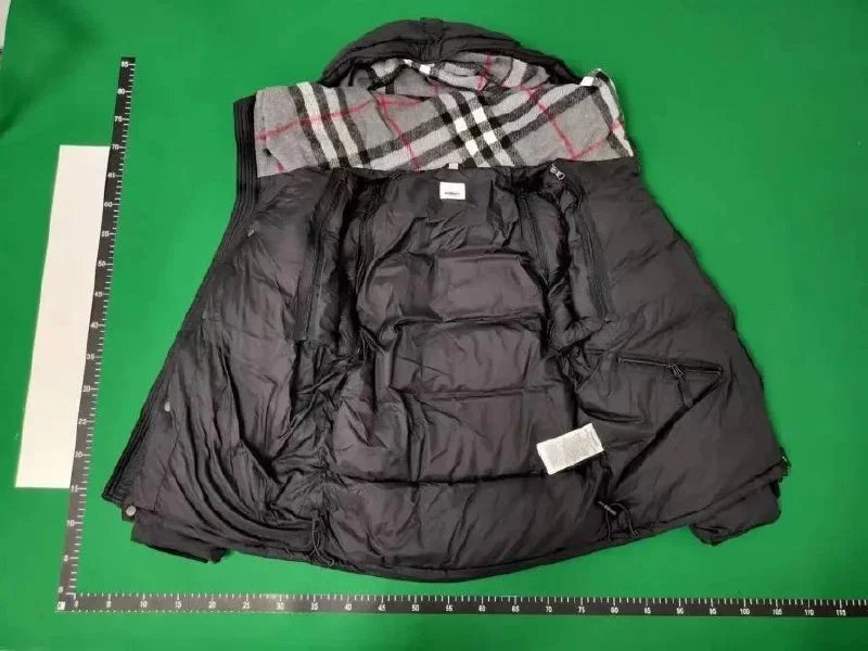 Burberry London black puffer jacket product photo 4