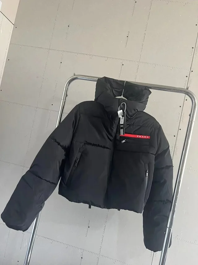 Moncler Down Jackets Hooded Quilted Jacket product detail image 3