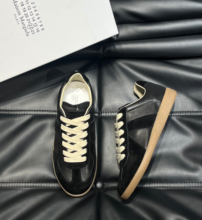 Maison Margiela Lifestyle Sneakers — BZ20-2025