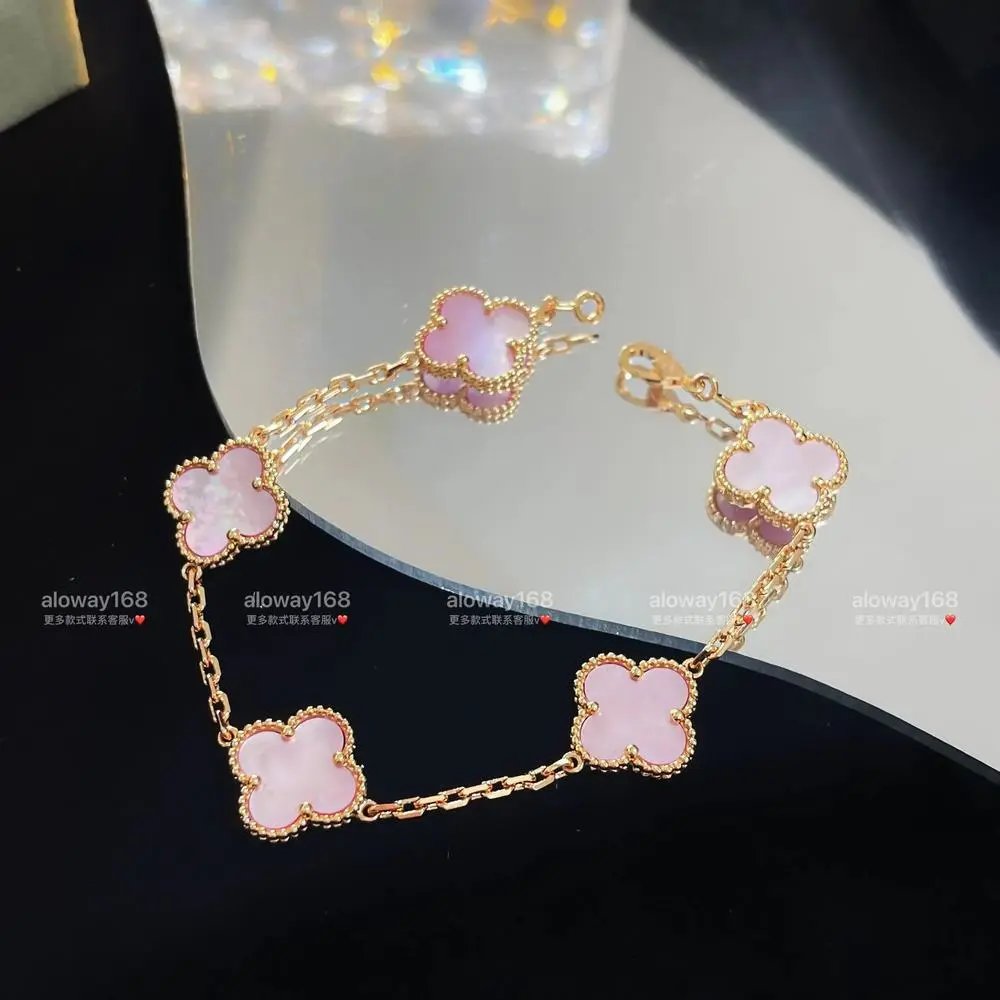 Unbranded Jewelry Clover Motif Chain Bracelet — Style 16