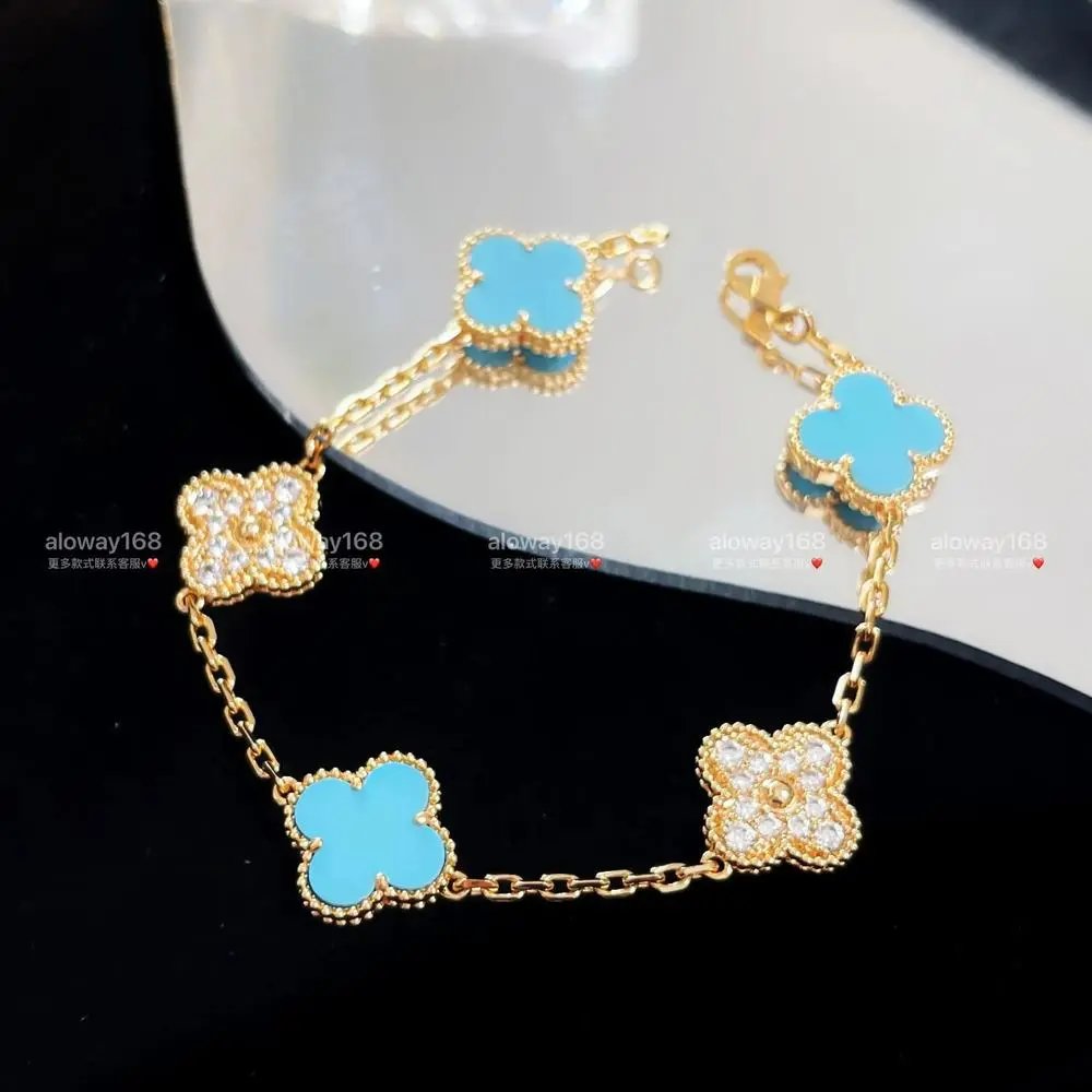 Unbranded Jewelry Clover Motif Chain Bracelet — Style 40