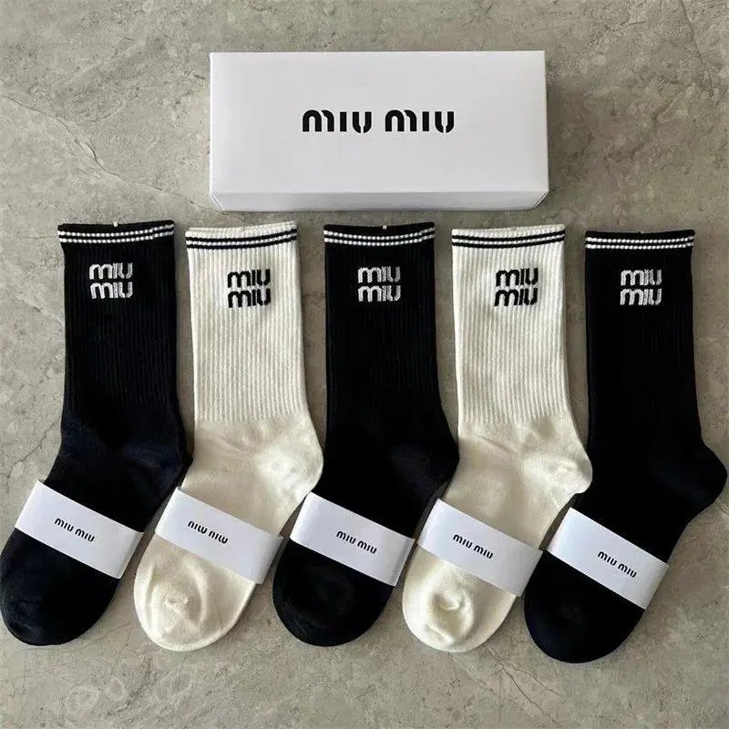 Miu Socks Ribbed logo crew image 3