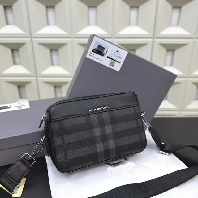 Unbranded Crossbody Bags Black and grey plaid zip bag product detail image 2