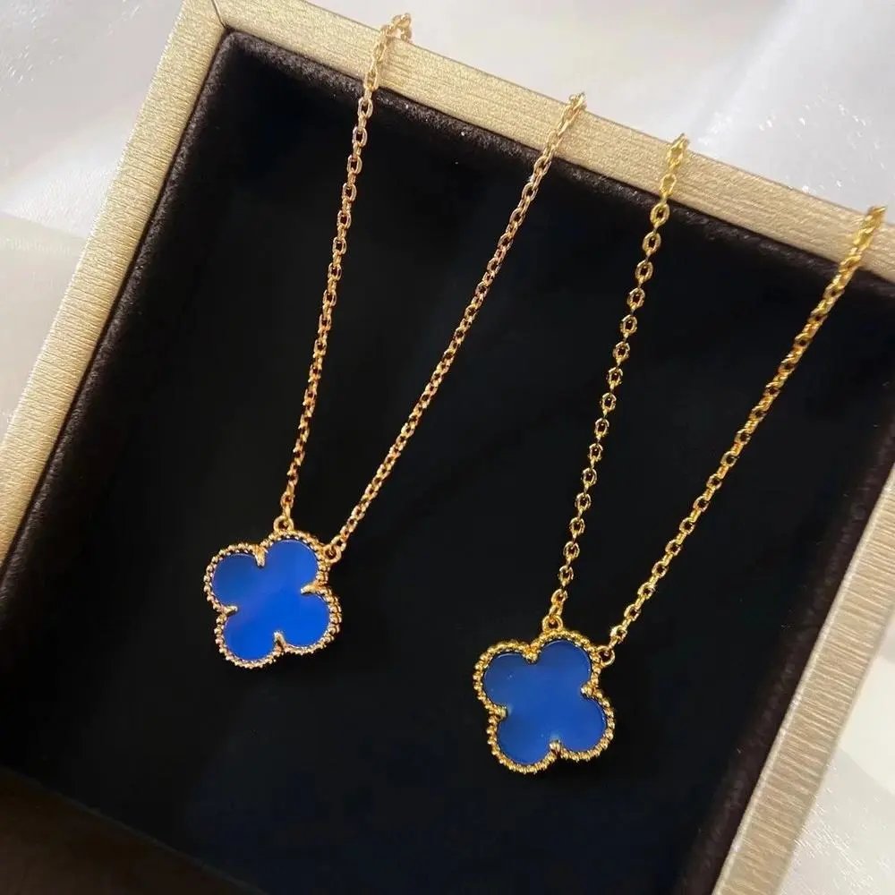 Unbranded Jewelry Four-Leaf Clover Pendant Necklace — Style 5
