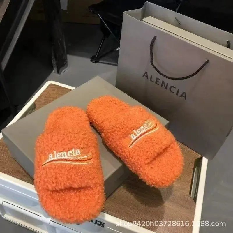 Balenciaga slippers 