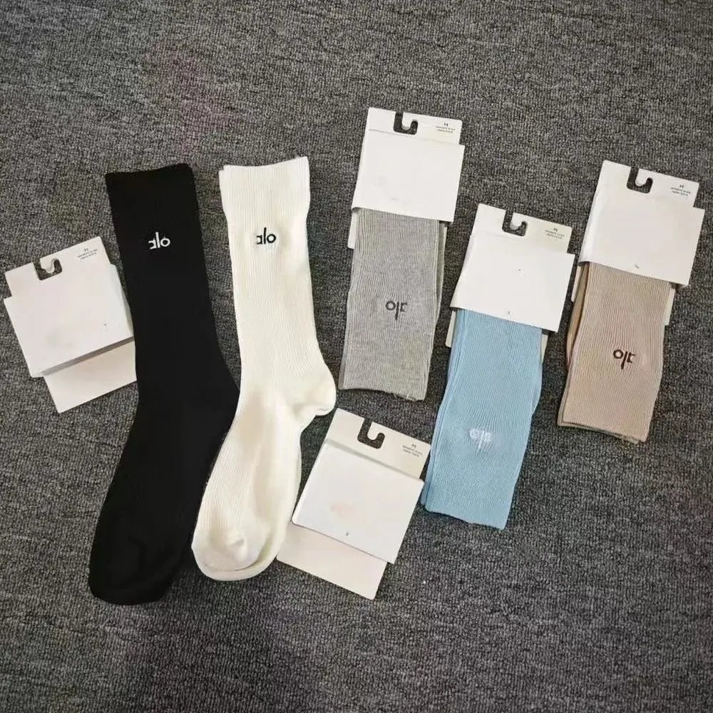 Alo Yoga Socks — W2CFinds curated find