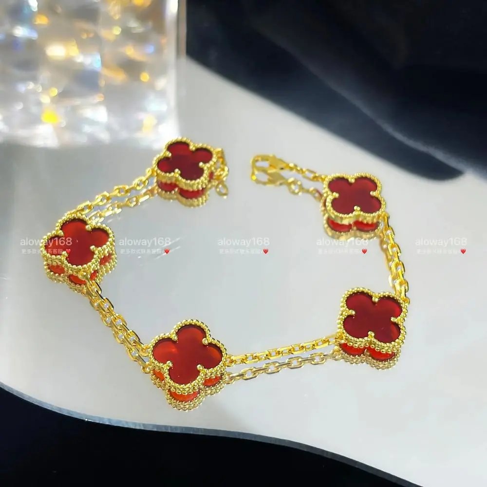Unbranded Jewelry Clover Motif Chain Bracelet — Style 6