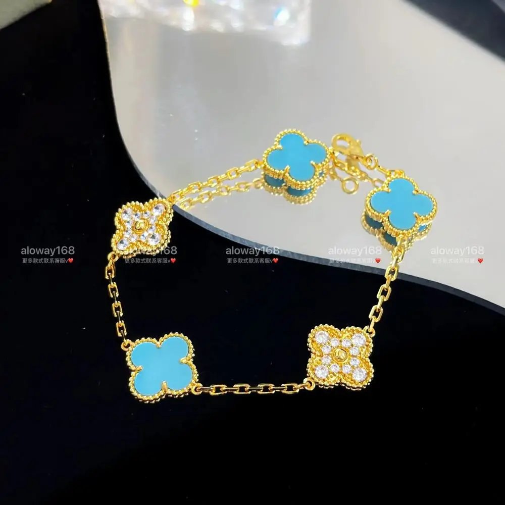 Unbranded Jewelry Clover Motif Chain Bracelet — Style 38