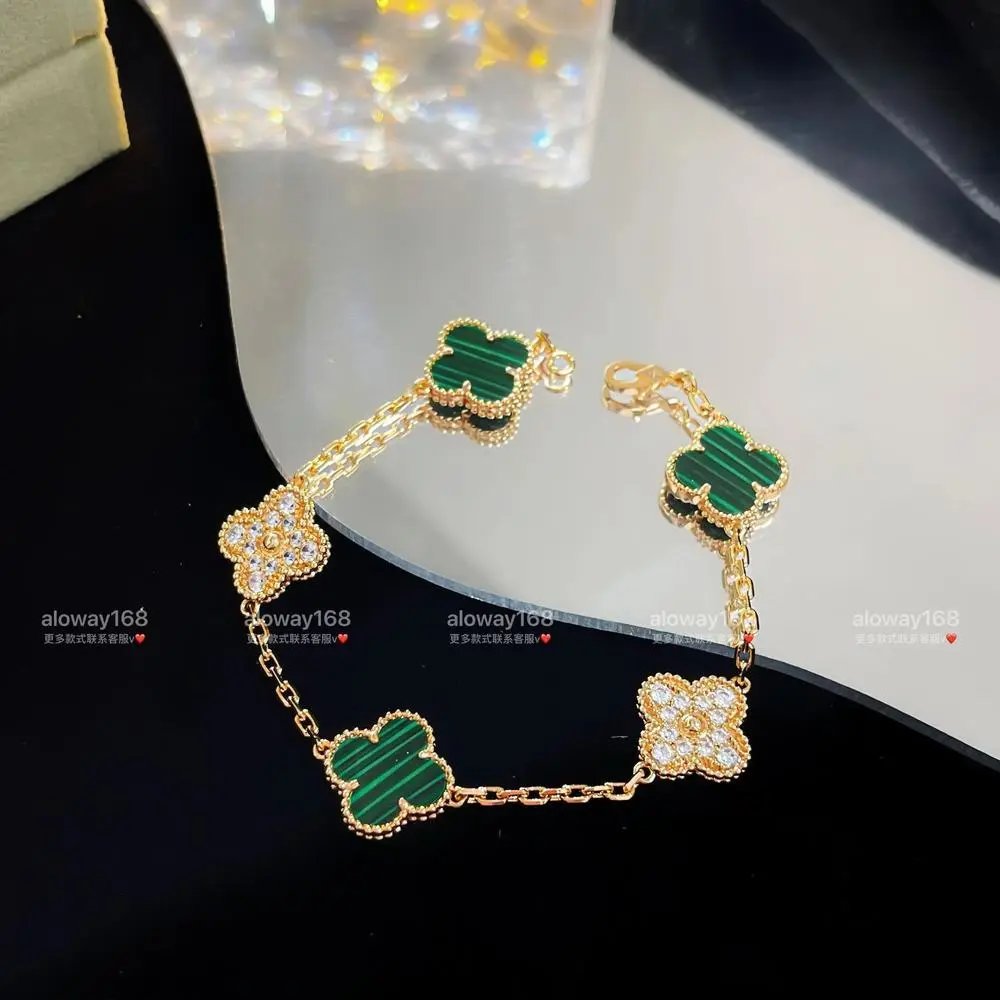 Unbranded Jewelry Clover Motif Chain Bracelet — Style 34