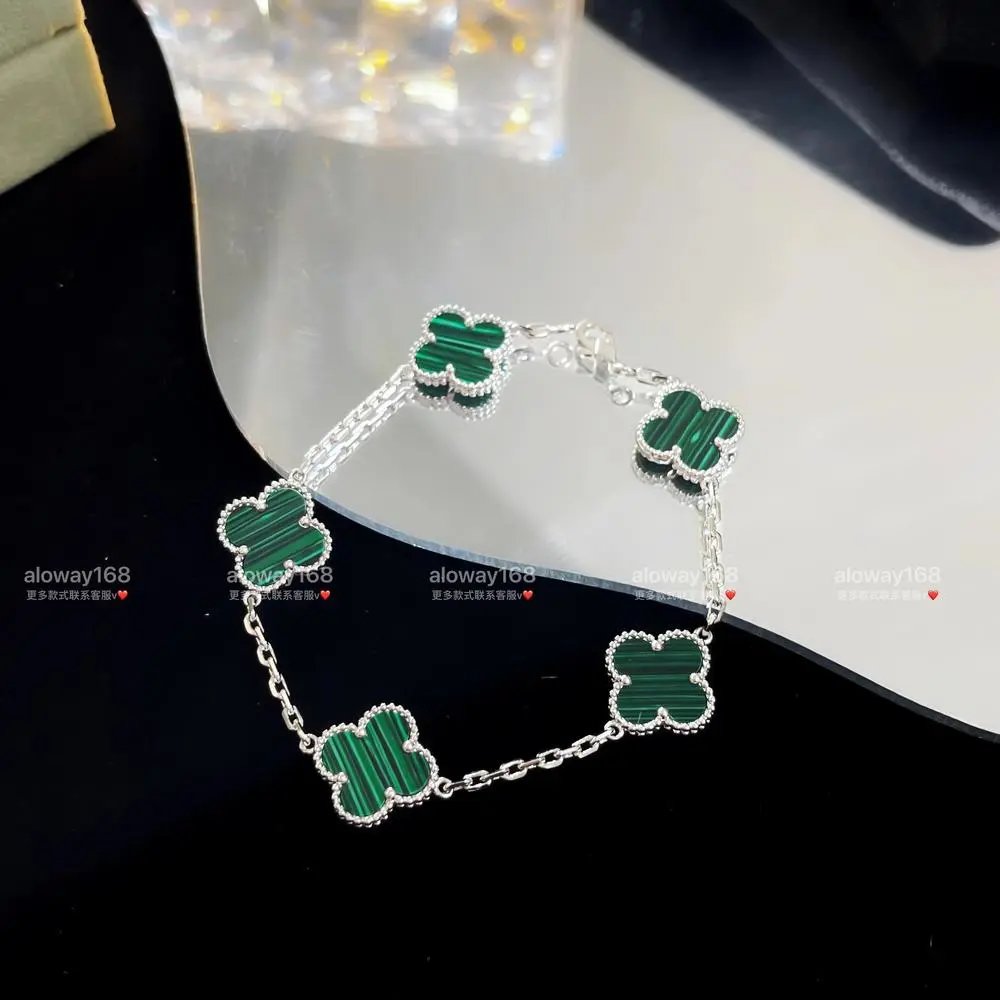 Unbranded Jewelry Clover Motif Chain Bracelet — Style 11