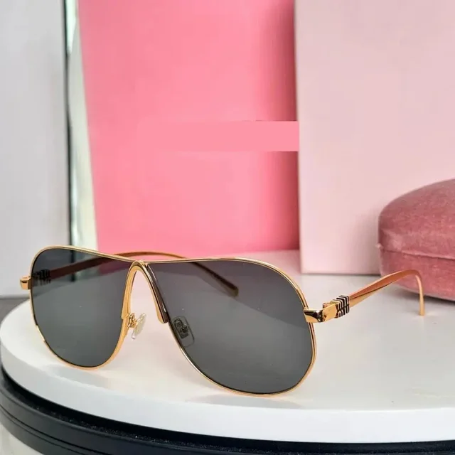 Miu Eyewear Metal Aviator Sunglasses product detail image 4