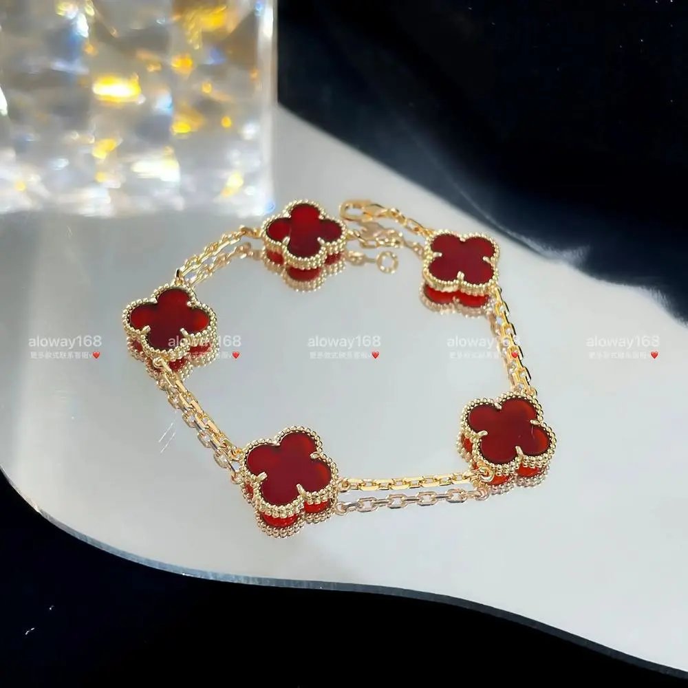 Unbranded Jewelry Clover Motif Chain Bracelet — Style 7