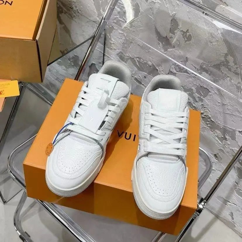 Louis Vuitton Sneakers LV Trainer low-top — Style 22