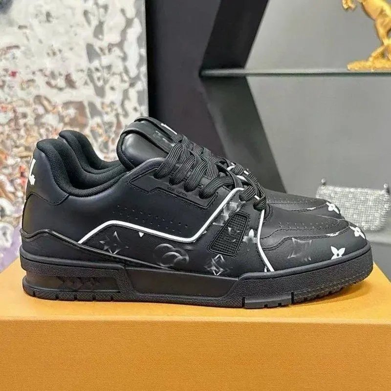 Louis Vuitton Sneakers LV Trainer low-top — Style 12