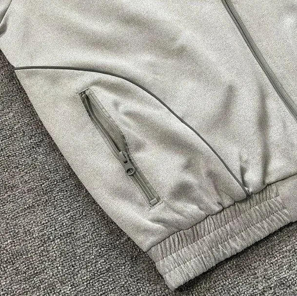 Broken Planet Market Tracksuits Zip-up track jacket and wide-leg trousers with contrast piping product detail image 7