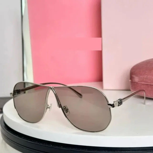 Miu Eyewear Metal Aviator Sunglasses product detail image 2