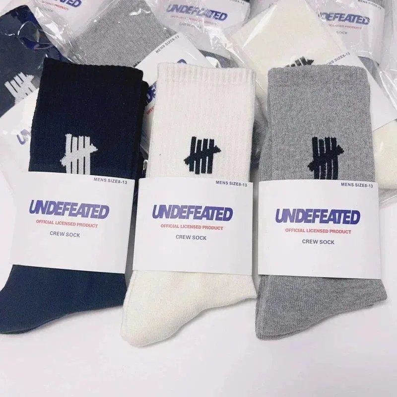 UNDEFEATED sock