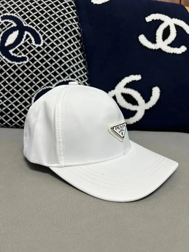 Balenciaga Hats Logo-Print Baseball Cap product detail image 3