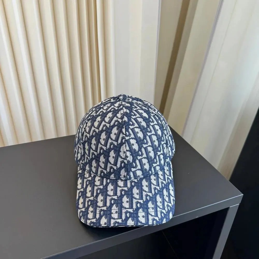 Balenciaga Hats Logo-Print Baseball Cap — Style 38