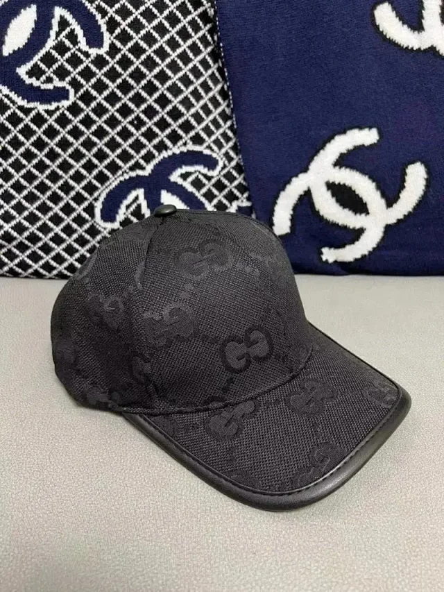 Balenciaga Hats Logo-Print Baseball Cap product detail image 6