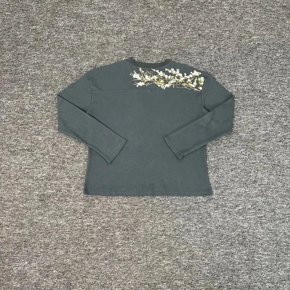 Derschutze Longsleeves — W2CFinds curated find