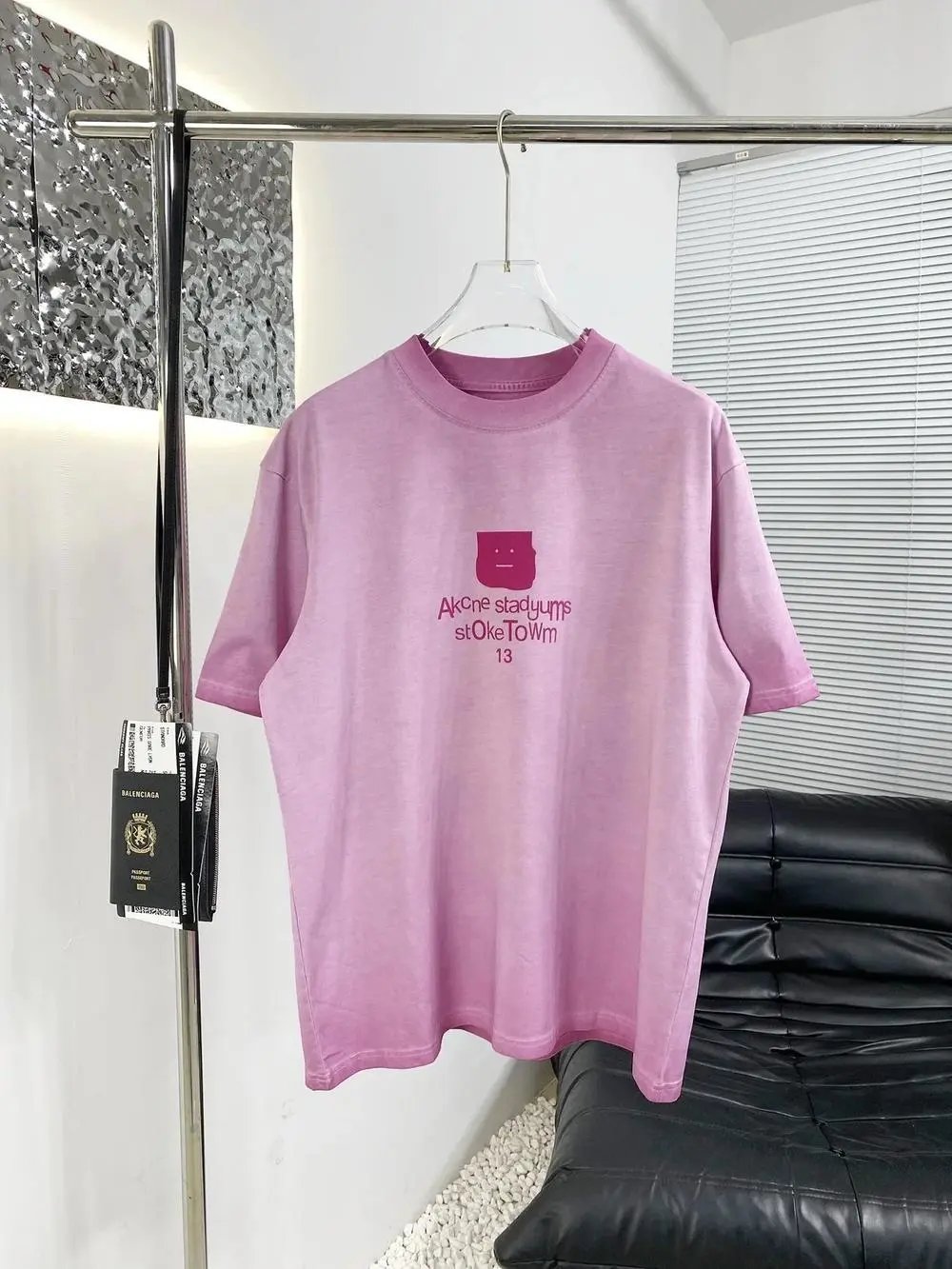 Acne Studios T-Shirts Short-Sleeve Logo Graphic T-Shirt — Style 16