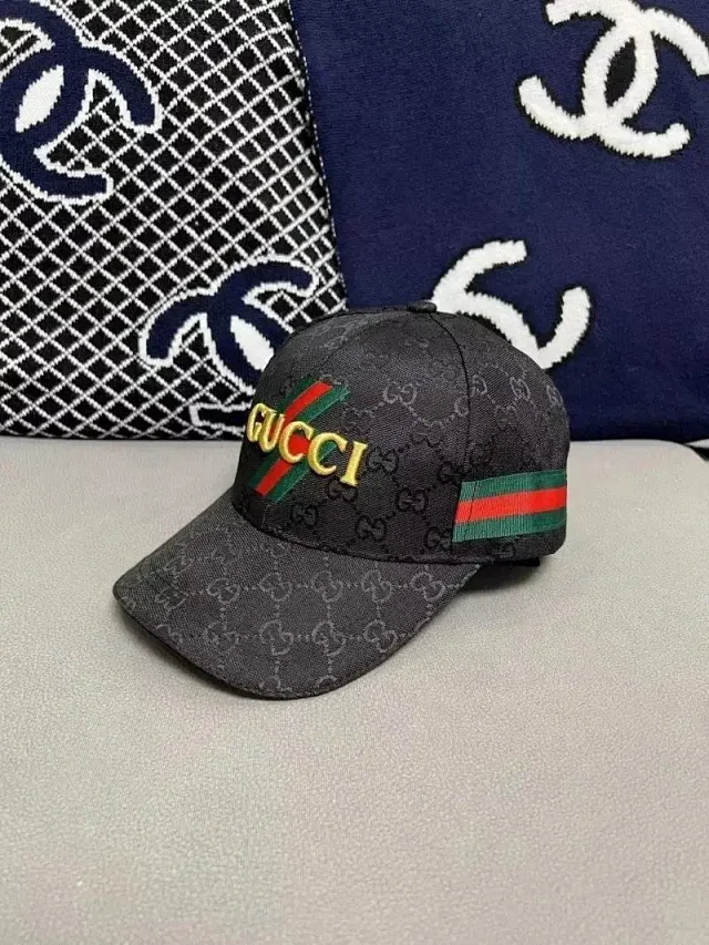 Balenciaga Hats Logo-Print Baseball Cap product detail image 9