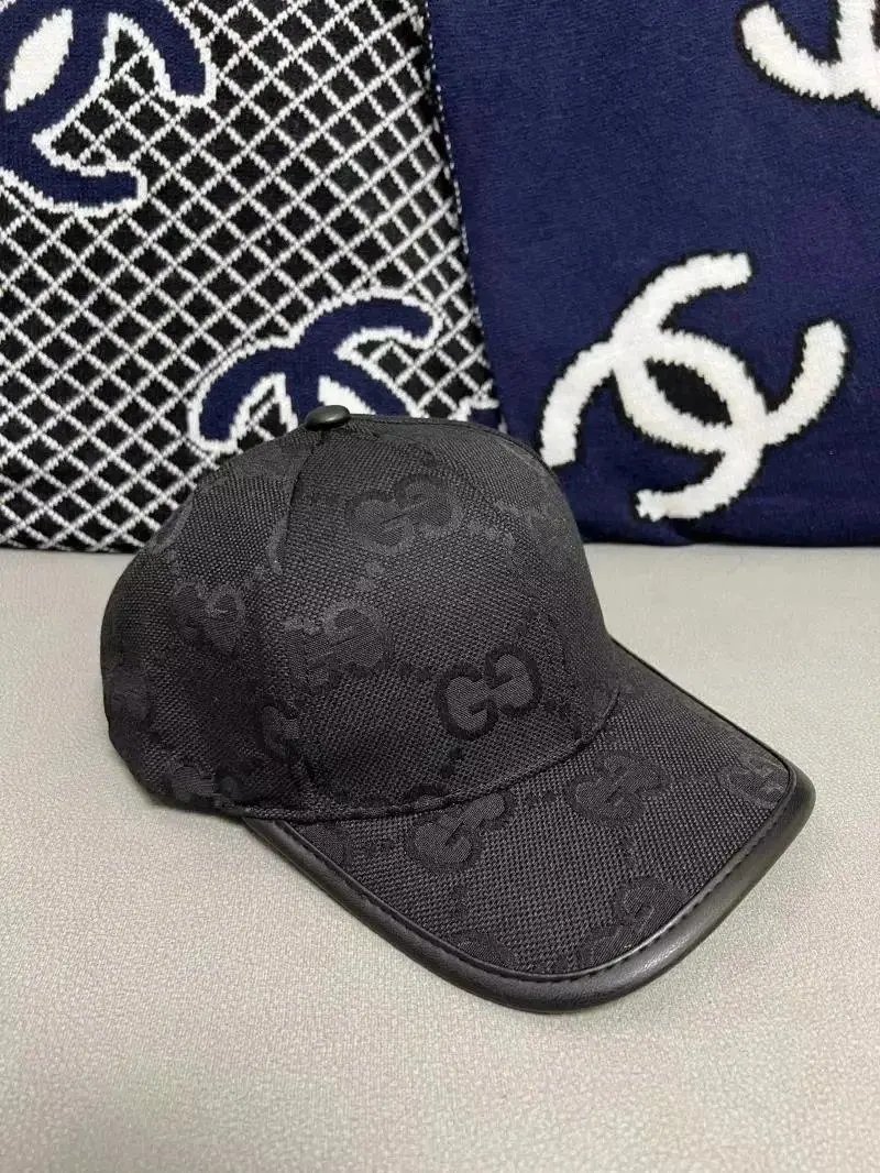 Balenciaga Hats Logo-Print Baseball Cap — Style 4