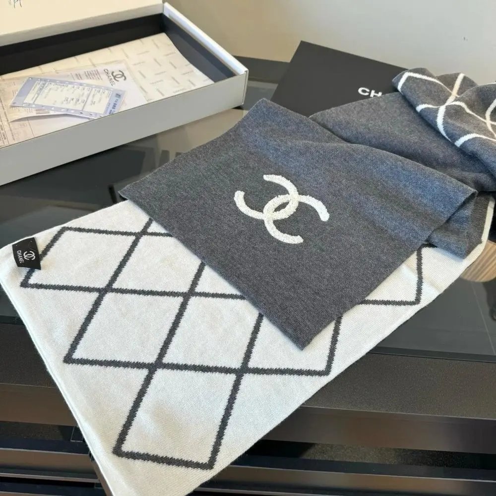 Chanel Scarves Knitted CC Logo Scarf image 3