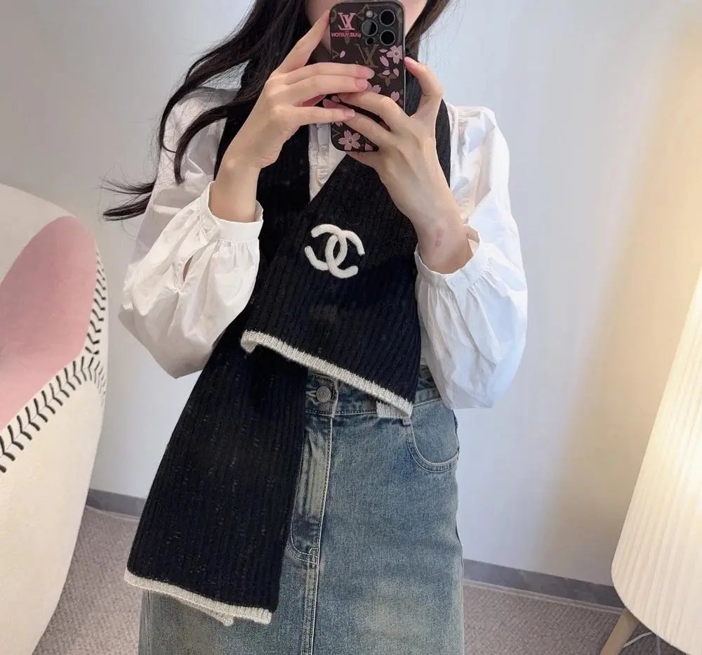 Chanel Scarves Knitted CC Logo Scarf — Style 15