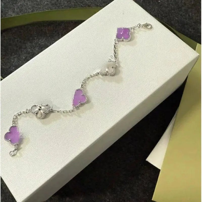 Unbranded Jewelry Clover Motif Chain Bracelet — Style 2