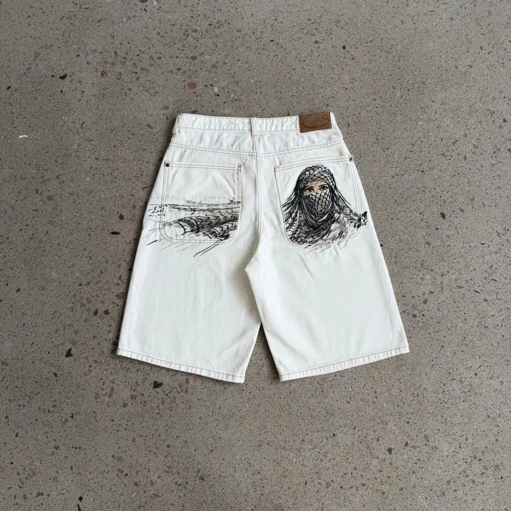 Derschutze White Shorts — W2CFinds curated find