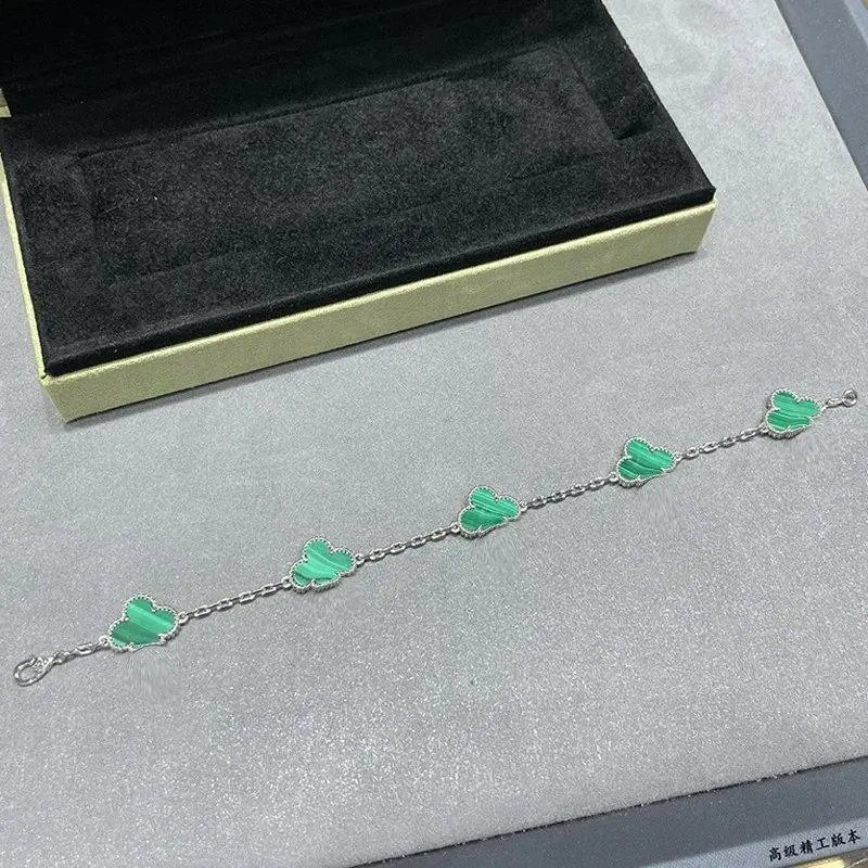 Unbranded Jewelry Clover Motif Chain Bracelet — Style 11