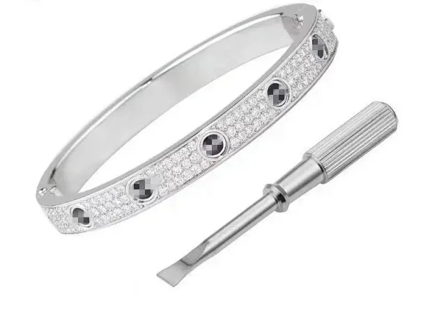 Unbranded Jewelry Screw-Motif Bangle Bracelet product detail image 5