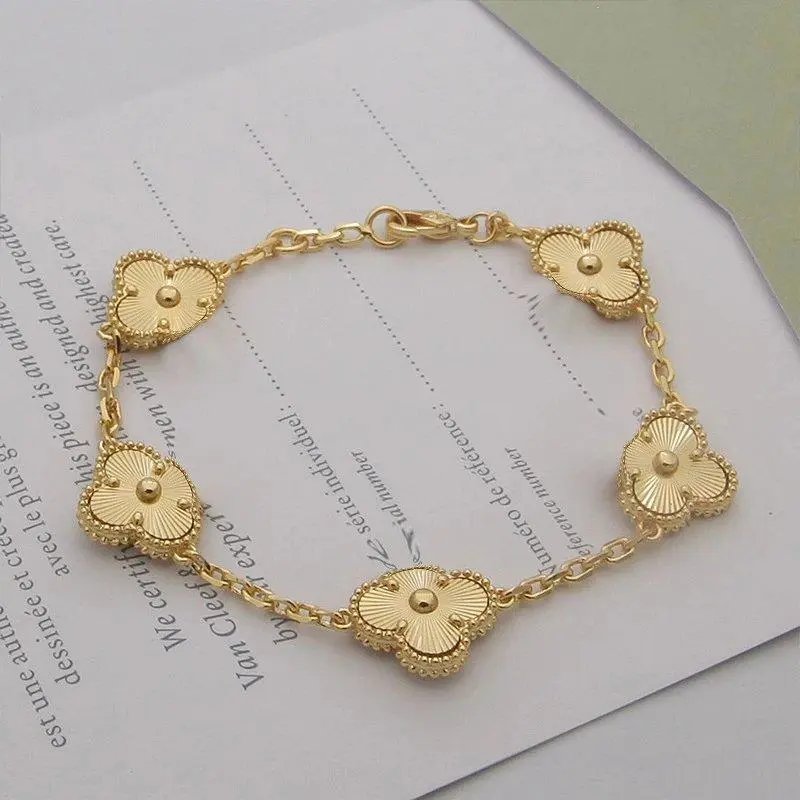 Unbranded Jewelry Clover Motif Chain Bracelet — Style 39