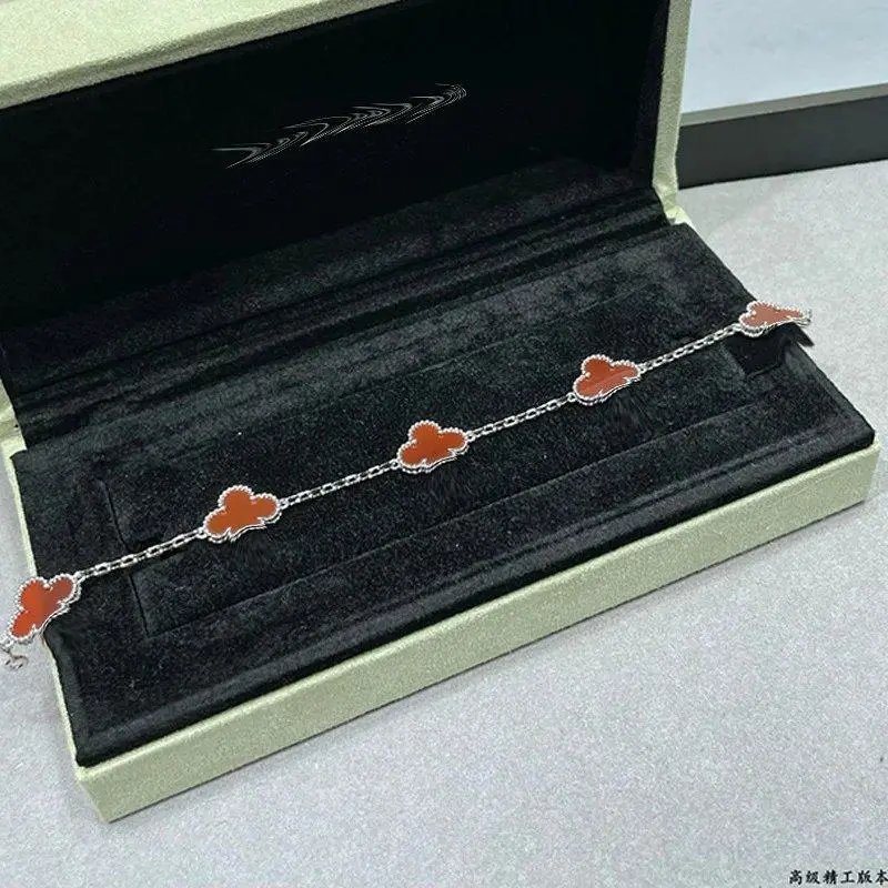 Unbranded Jewelry Clover Motif Chain Bracelet — Style 8
