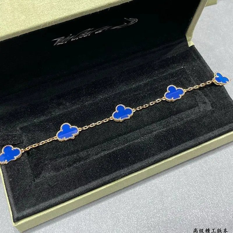 Unbranded Jewelry Clover Motif Chain Bracelet — Style 20
