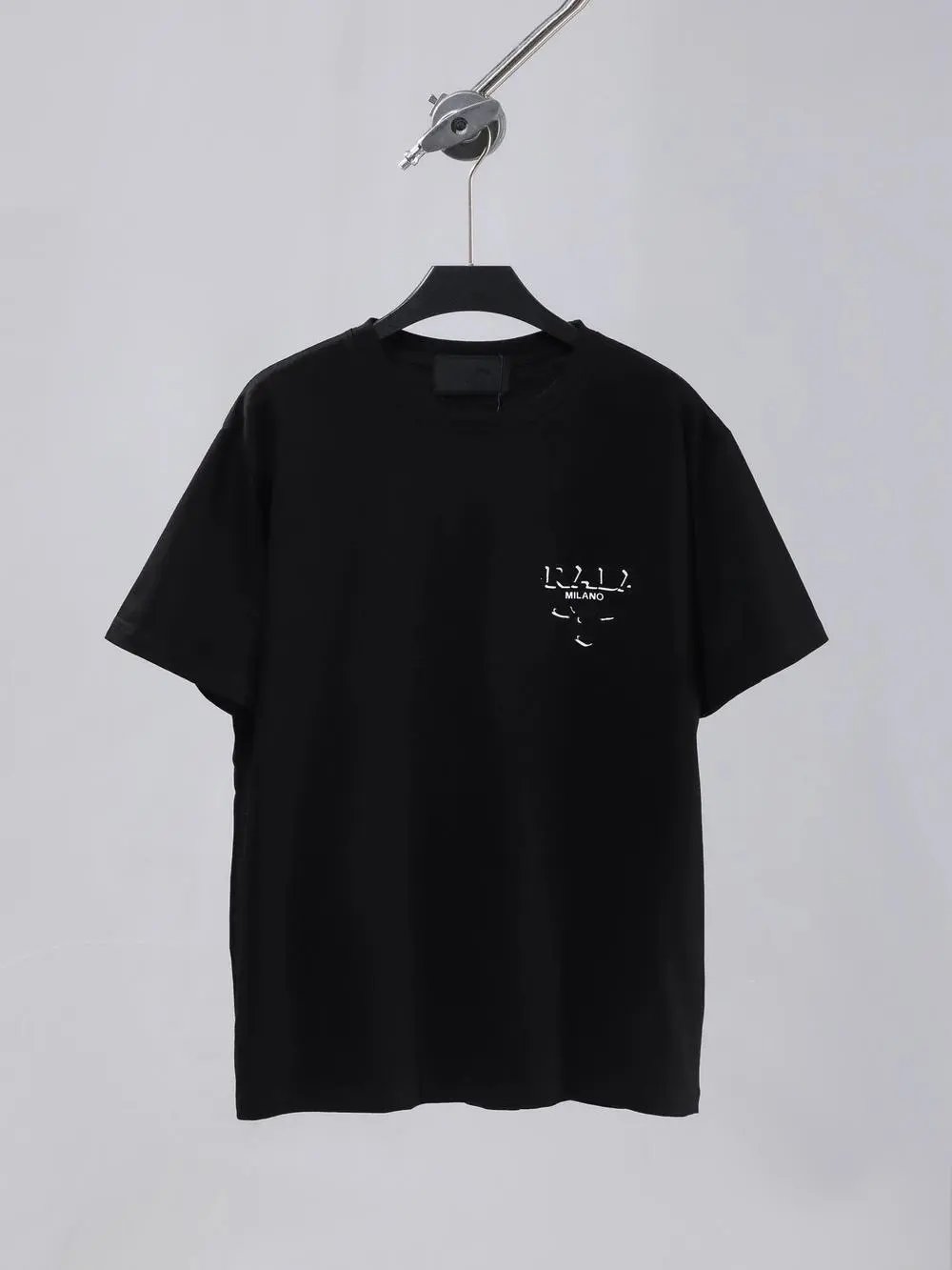 Prada T-Shirts Short-sleeve crew-neck logo — Style 18